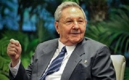 Ông Raul Castro tiếp tục giữ chức Chủ tịch Cuba